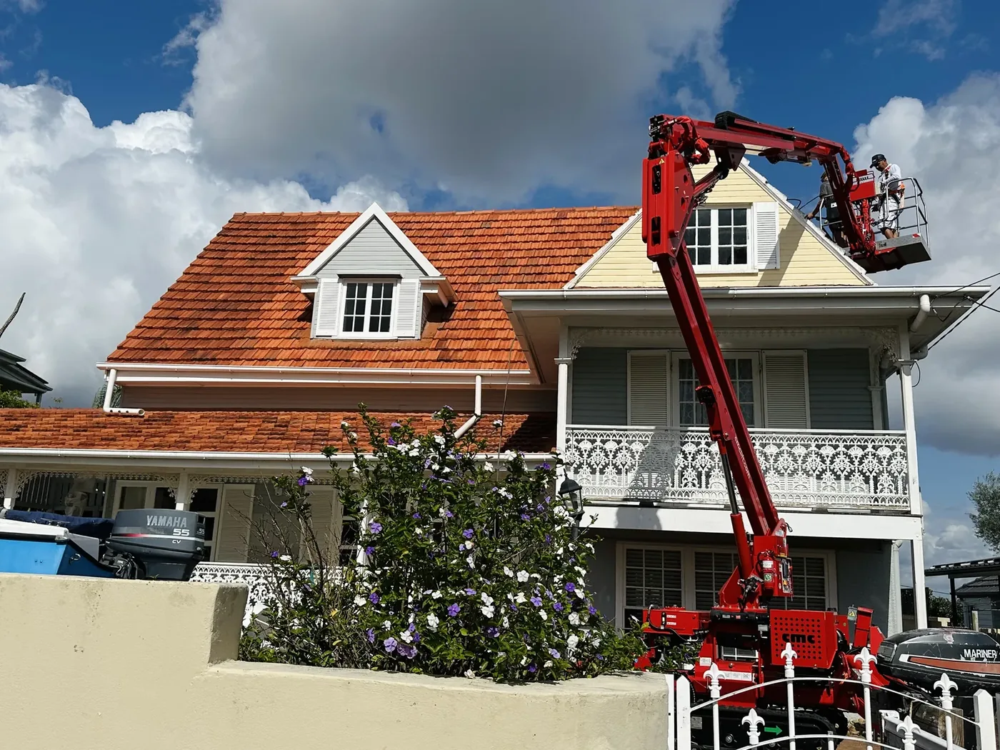 Gold Coast house and tiled roof after professional roof cleaning